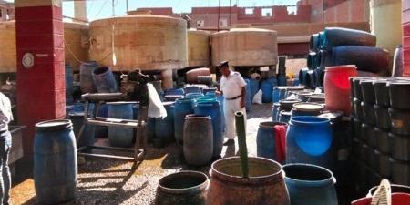 شئون البيئة بالفيوم تتحفظ على معمل لتخليل الزيتون مخالف للاشتراطات