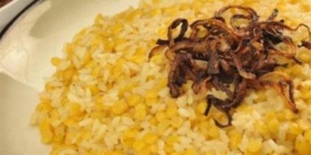 طريقة عمل الأرز بالعدس الأصفر، أكلة سريعة التحضير وخفيفة فى الحر