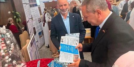 رئيس جامعة دمياط يتفقد فعاليات اليوم التسويقي للبرامج المميزة لطلاب الثانوية العامة