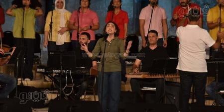 جنة الجندي من فرقة "أيامنا الحلوة" تخطف أنظار جمهور القلعة بـ "لولا الملامة" (صور) - النيل نيوز