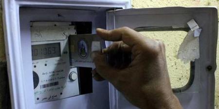 ماذا تفعل عند سقوط مياه على عداد الكهرباء؟ الوزارة تجيب - النيل نيوز
