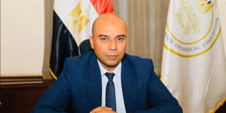 التعليم تعلن زيادة حافز التدريس للمعلمين إلى 2100 جنيه - النيل نيوز