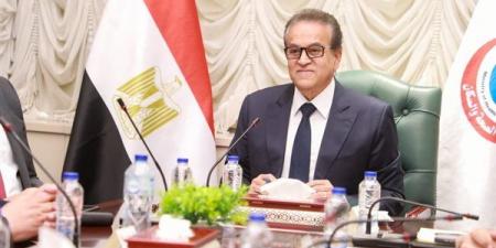 وزير الصحة يصدر قرارا بتكليف 10 آلاف و925 صيدليا من دفعة 2023 - النيل نيوز