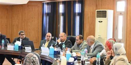 لتوفير خدمة طبية آمنة، قصر العيني يشدد على حوكمة الاستشارات وتوفير مخزون إستراتيجي للدواء - النيل نيوز