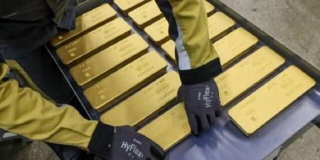 الذهب يرتفع بفعل تراجع الدولار مع ترقب لتصريحات وارش - النيل نيوز
