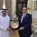 رئيس جامعة القاهرة يبحث التعاون الأكاديمي مع سفير الإمارات