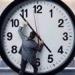 مفيش ساعة 12:30 الليلة.. تطبيق التوقيت الصيفي وتغيير الساعة خلال دقائق