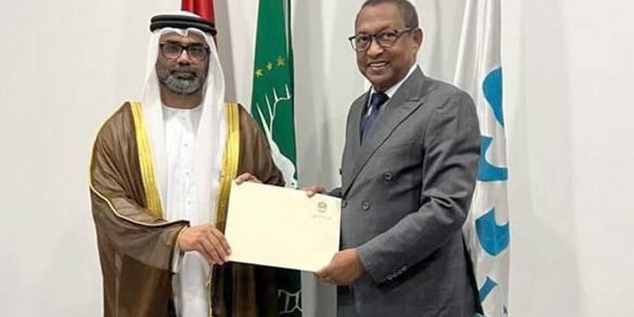 سفير الإمارات يقدم نسخة من أوراق اعتماده إلى وزير خارجية غينيا بيساو