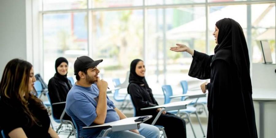 جامعة محمد بن زايد تفتح التسجيل فــــي بكالــوريــــوس الــدراسـات الإسلامــية
