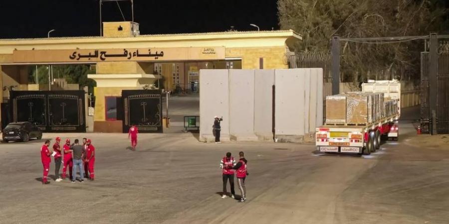 إسرائيل توقف دخول مساعدات غزة حتى إشعار آخر