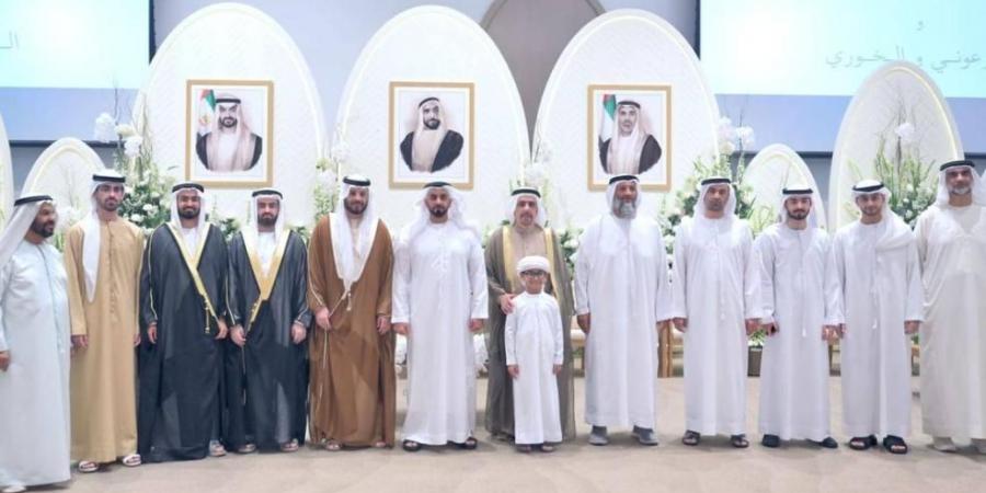 سيف بن زايد يحضر أفراح البناي والزرعوني والخوري