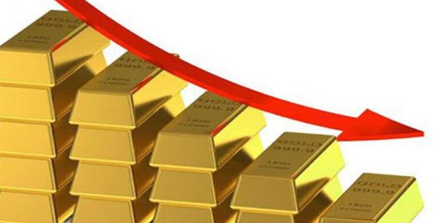 ارتفاع على أسعار النفط وانخفاض الذهب