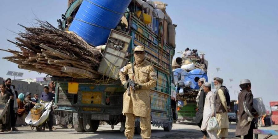 بعد فشل محادثات السلام.. باكستان تهدد بـ«محو» طالبان