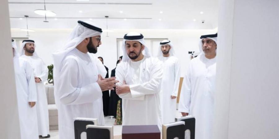 حمدان بن زايد يفتتح فرع جامعة محمد بن زايد للعلوم الإنسانية في منطقة الظفرة