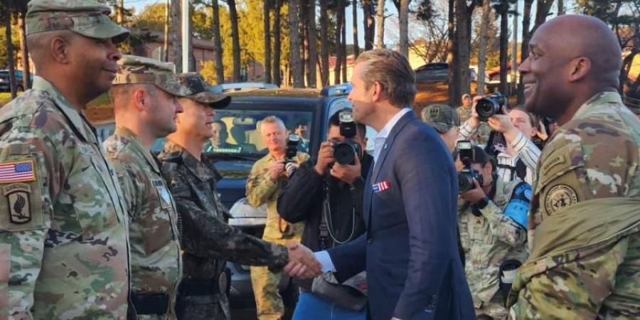 وزير الدفاع الأمريكي يزور الحدود بين الكوريتين للمرة الأولى منذ 8 سنوات