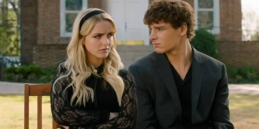 «ريغريتنغ يو» يتصدّر شباك التذاكر في أمريكا