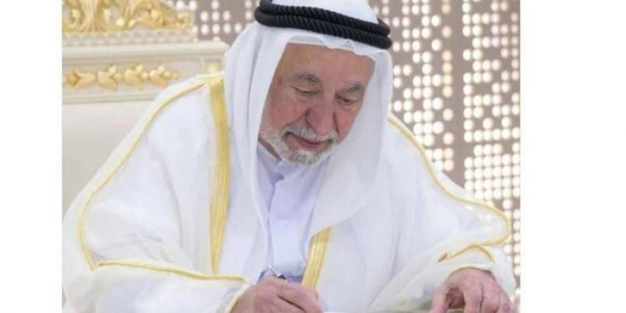 حاكم الشارقة يعتمد هوية «الفاية» لمنتجات العسل