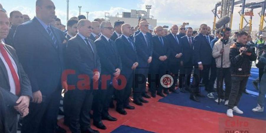 كامل الوزير يتفقد أعمال تطوير المحطات الجديدة للحاويات في ميناء السخنة | بث مباشر