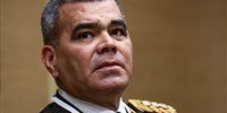 وزير دفاع فنزويلا يتحدى ترامب: لا نخشى الحصار الأمريكي ولن نركع للتهديدات