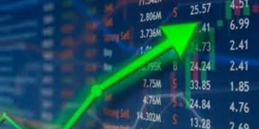 خبراء
      يدعون
      إلى
      تنويع
      المحافظ
      خارج
      السوق
      الأمريكية...
      فما
      السبب؟