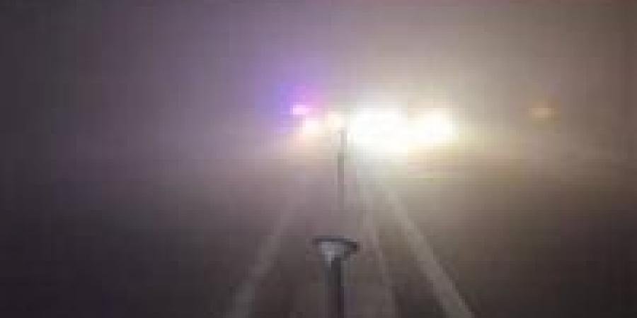 عقوبة
      إستخدام
      كشافات
      الإضاءة
      العالية..
      أحذر
      الغرامة