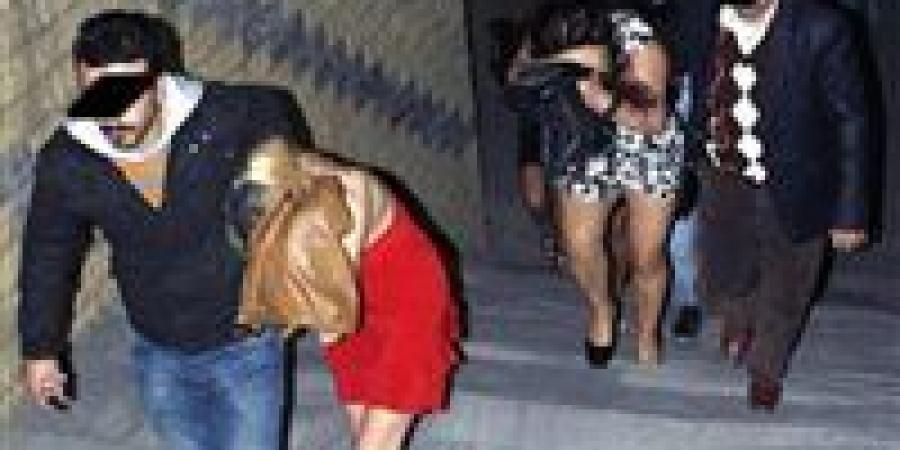 سقوط
      شبكة
      فجور
      رقمية
      بالإسكندرية