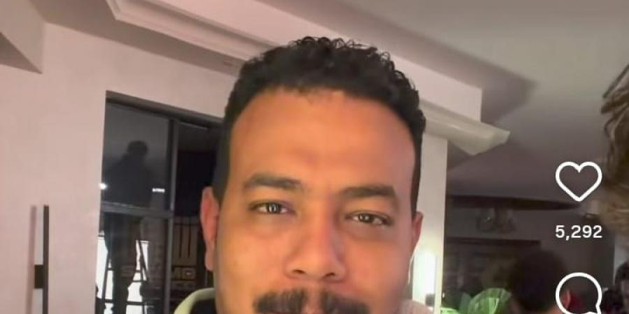 من
      كواليس
      مسلسل
      اللعبة..
      هشام
      ماجد
      يمازح
      جمهوره
      بفيديو
      مع
      شبيه
      مصطفى
      غريب