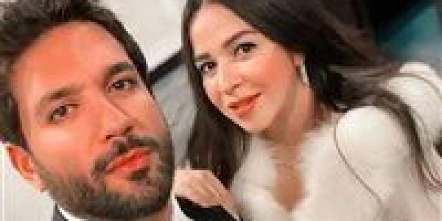 هل
      يتزوج
      حسن
      الرداد
      مرة
      ثانية؟..
      ايمي
      سمير
      غانم
      ترد:
      «من
      حقه»