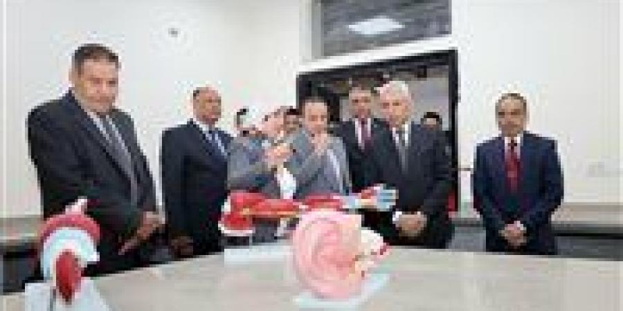 جامعة
      المنيا
      الأهلية
      تفتتح
      10
      معامل
      تعليمية
      متطورة
      لدعم
      التعليم
      التطبيقي