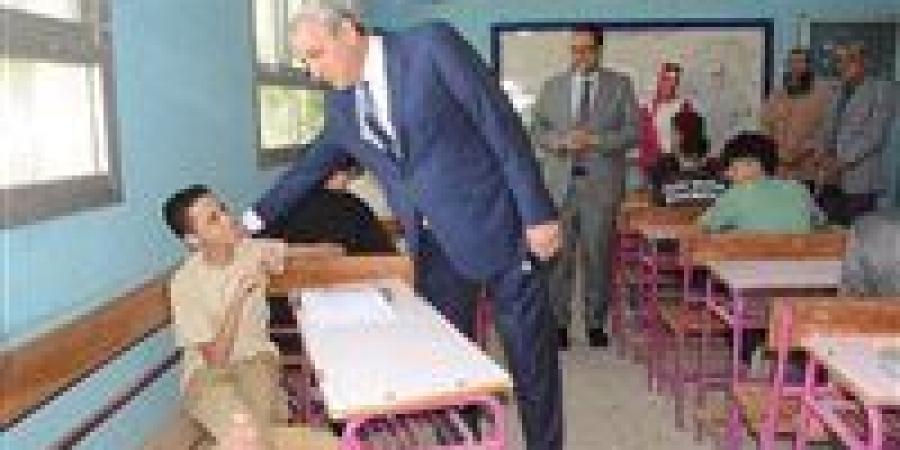 موعد
      امتحانات
      نصف
      العام
      2026
      ..كل
      المواعيد
      الرسمية
      للصفوف
      وجداول
      الترم
      الأول