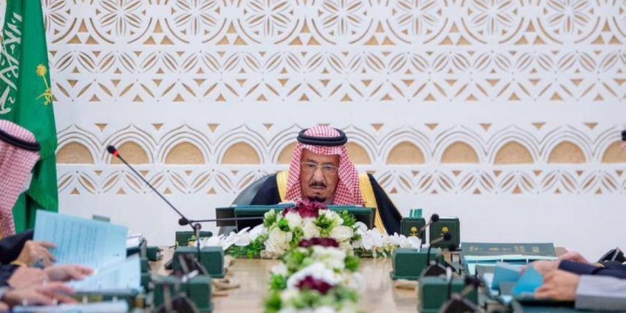 خادم الحرمين الشريفين يرأس جلسة مجلس الوزراء