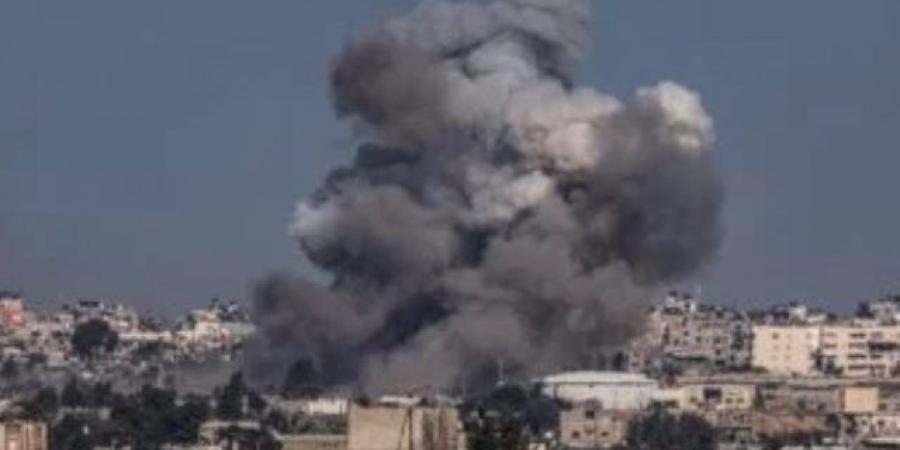 الاحتلال ينسف مبانى سكنية جنوب غزة