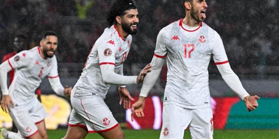 محمد
      علي
      بن
      رمضان
      يقود
      منتخب
      تونس
      للفوز
      على
      أوغندا
      (1/3)
      في
      كأس
      أمم
      أفريقيا