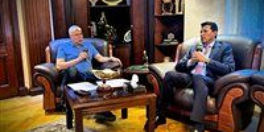 "ادلعنا
      كتير"..
      أحمد
      شوبير
      يوجه
      رسالة
      لوزير
      الشباب
      والرياضة
      بشأن
      واقعة
      وفاة
      السباح
      يوسف
      محمد