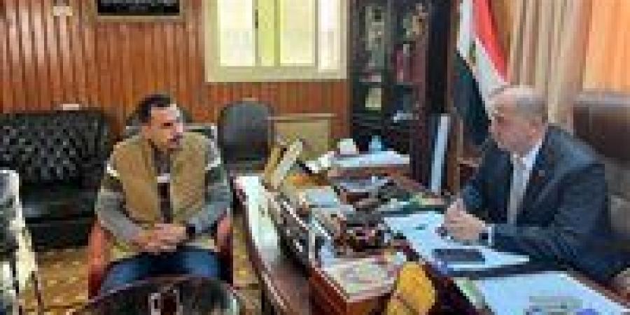 وكيل
      الطب
      البيطري
      بكفرالشيخ
      :
      الأمراض
      المشتركة
      خطر
      صامت
      والتحصينات
      والتوعية
      خط
      الدفاع
      الأول