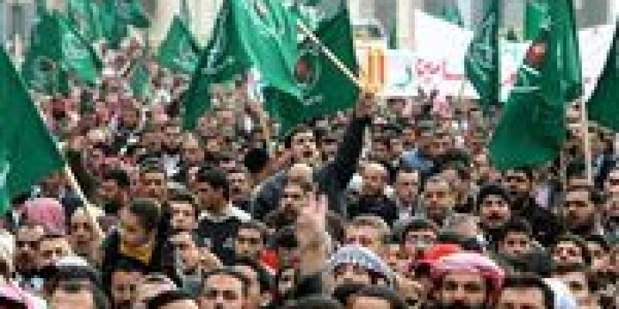 خديعة
      "الغوايش
      الفالصو"..
      كيف
      استدرج
      الإخوان
      أموال
      المتبرعين
      باسم
      "الجهاد
      في
      أفغانستان"؟