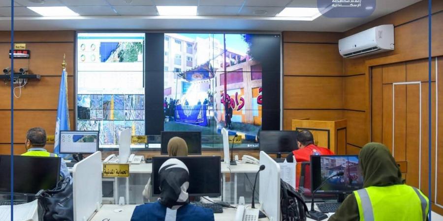 محافظ
      الإسكندرية
      يتابع
      انطلاق
      أول
      أيام
      جولة
      الإعادة
      لانتخابات
      مجلس
      النواب