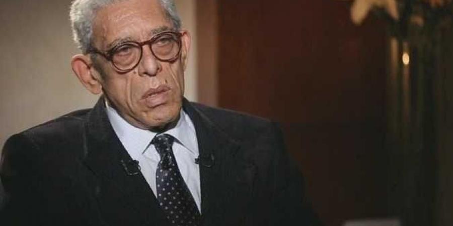 موعد
      ومكان
      جنازة
      المخرج
      داوود
      عبد
      السيد