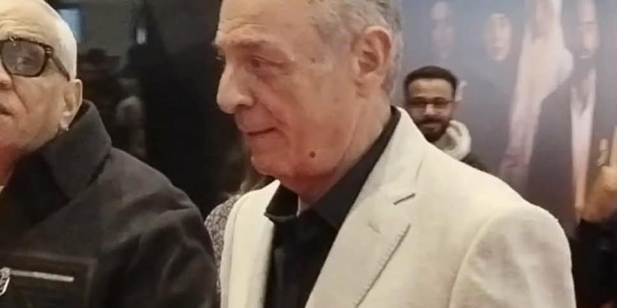 باين
      عليه
      التعب..
      أول
      ظهور
      لـ
      محمود
      حميدة
      بعد
      خروجه
      من
      المستشفى
      في
      العرض
      الخاص
      لفيلم
      الملحد