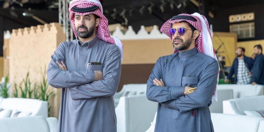 120 صقارا يدشنون 
أشواط نخبة المحليين