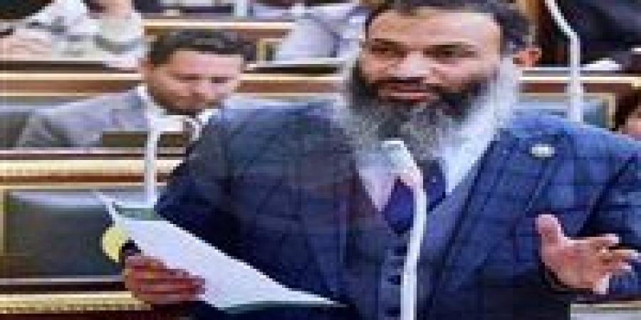 بعد
      إلغاءه..
      نائب
      النور
      يعلق
      على
      قرار
      منع
      ركوب
      السيدات
      بجوار
      السائقين
      في
      البحيرة