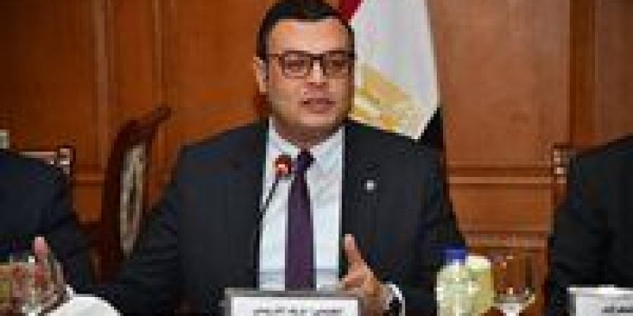 وزير الإسكان من مجلس الشيوخ: نواجه الفقر المائي بخطة لتحلية مياه البحر.. ونسبة تغطية الصرف الصحي في الريف ارتفعت من 12% إلى 60%