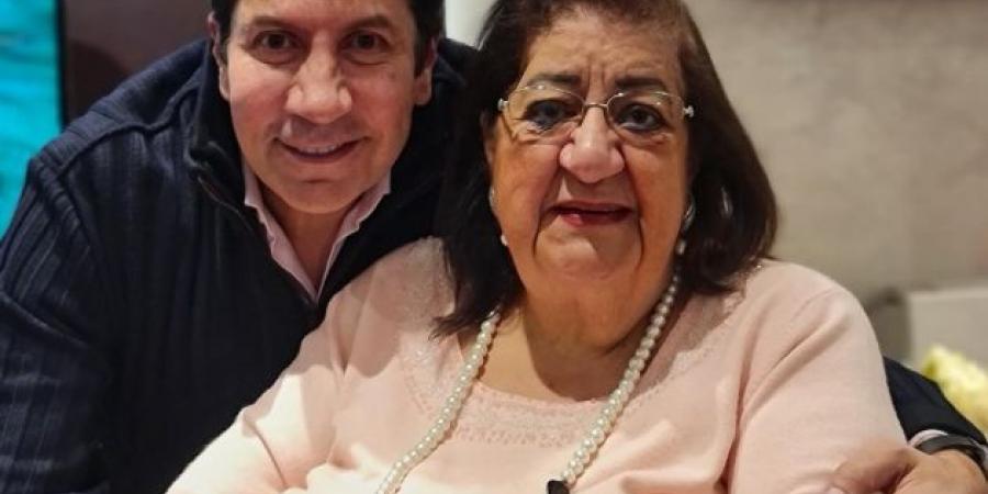 بهذه الكلمات.. نقابة المهن التمثيلية تنعي والدة هاني رمزي