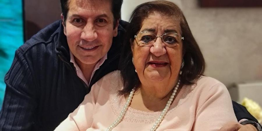 سبب وفاة والدة هاني رمزي.. صراع طويل مع المرض