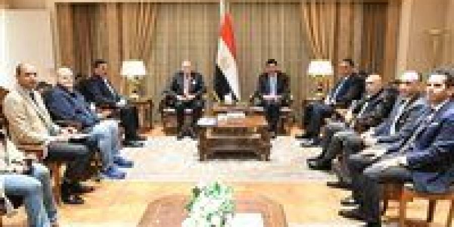 وزير الرياضة يعلن خطة تطوير رفع الأثقال استعدادًا للأولمبياد