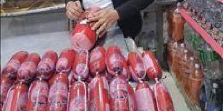 لحماية صحة المواطنين.. حملة تفتيشية مكثفة على المحلات والمطاعم بالغردقة لضبط الأسواق