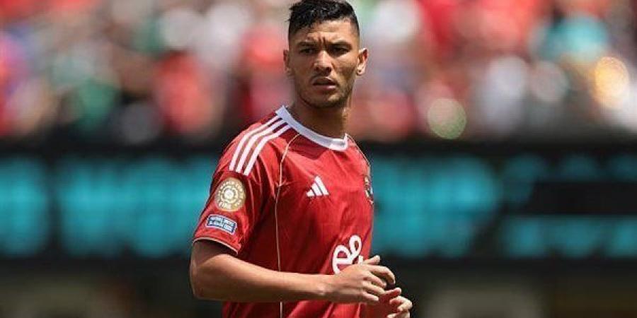 تفاصيل إصابة أشرف داري وموعد عودته لتدريبات الأهلي