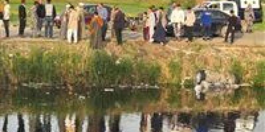 انقلاب سيارة في ترعة المريوطية.. البحث عن ناجين