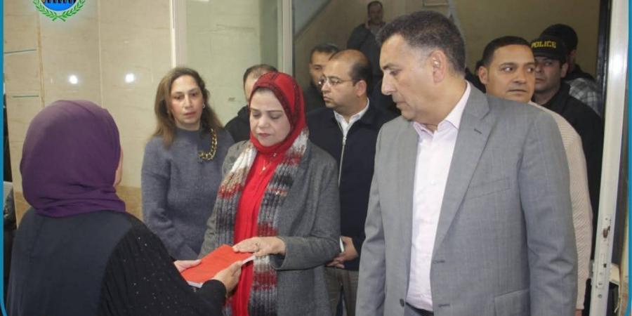 محافظ القليوبية يقود حملات ضبط الأسواق ويتفقد التأمين الصحي ببنها