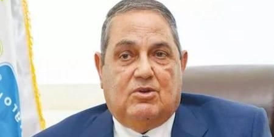 بعد بيان البنك المركزي المصري.. من هو رجل الأعمال محمد الخشن؟